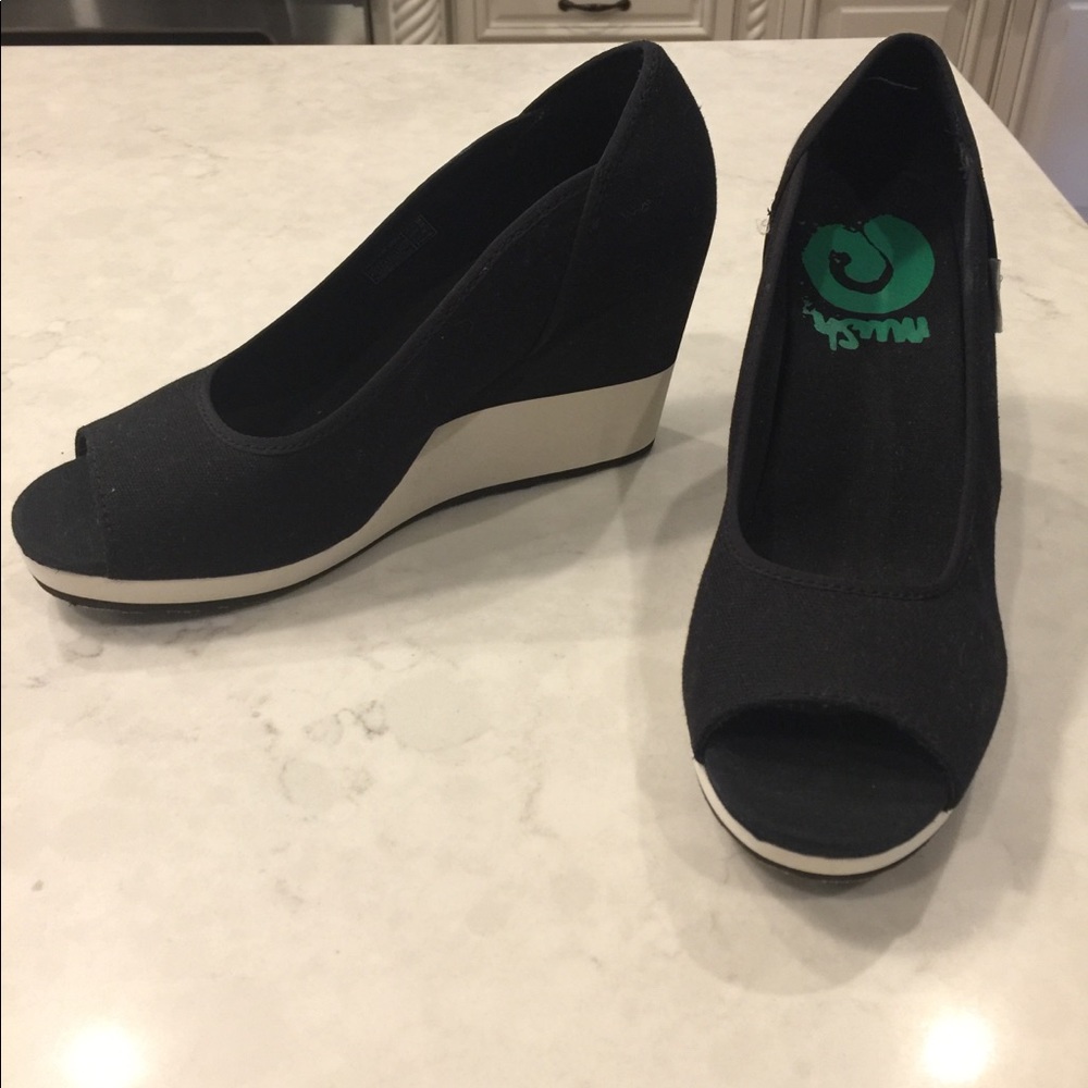 TEVA Mush Promenade Women’s Black Wedge